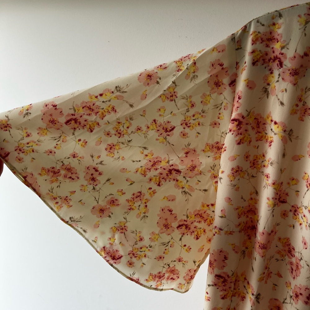 Floral Wrap Midi Dress - fits L or XL - Picture 2 of 8